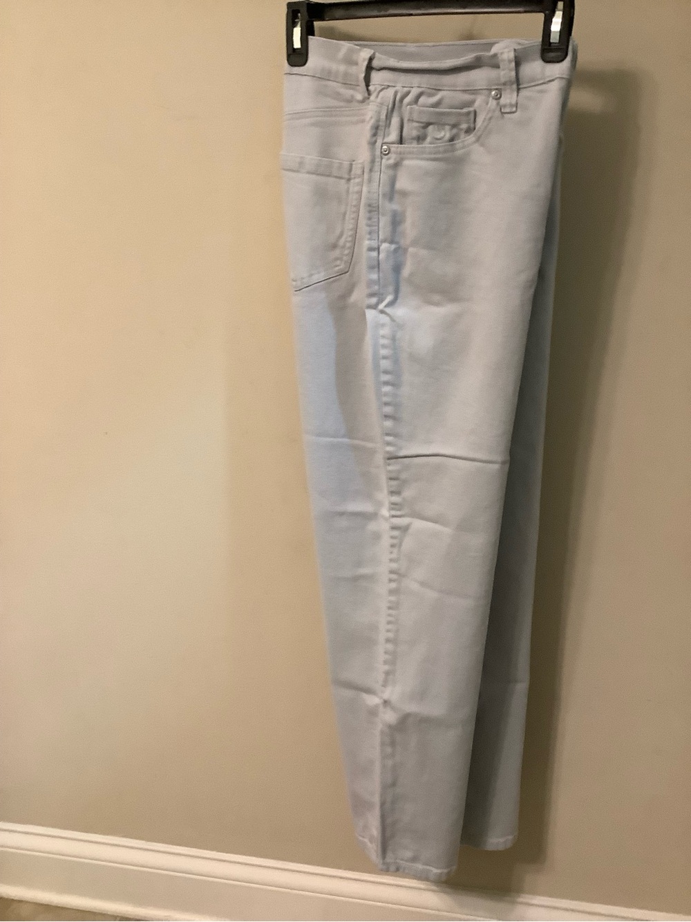 Gloria Vanderbilt Light Wash Straight Leg Jeans